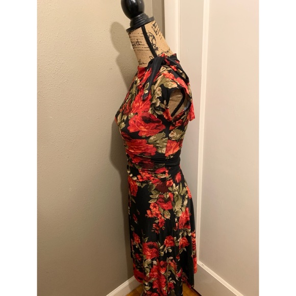 Dollz & Dames Bridget Dress - Picture 5 of 7